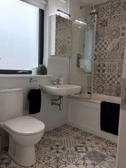 Newly Refurbished Traditional Cottage Blackrock Blackrock  Dış mekan fotoğraf